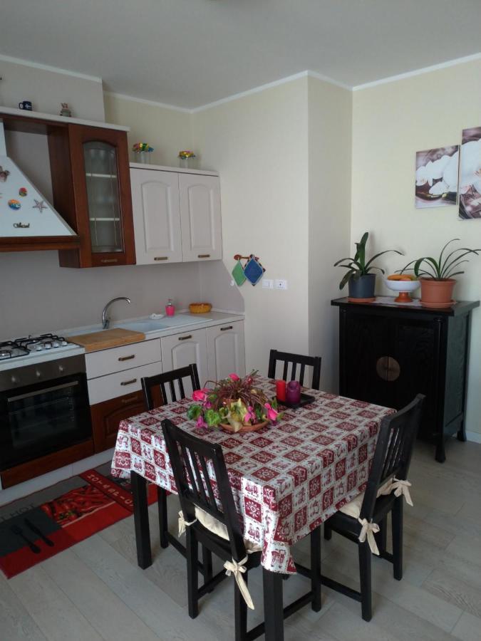 Peschiera Appartamenti Vacanze بسكييرا ديل غاردا المظهر الخارجي الصورة