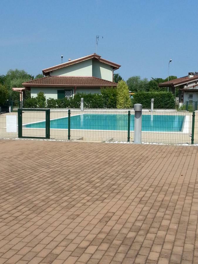 Peschiera Appartamenti Vacanze بسكييرا ديل غاردا المظهر الخارجي الصورة