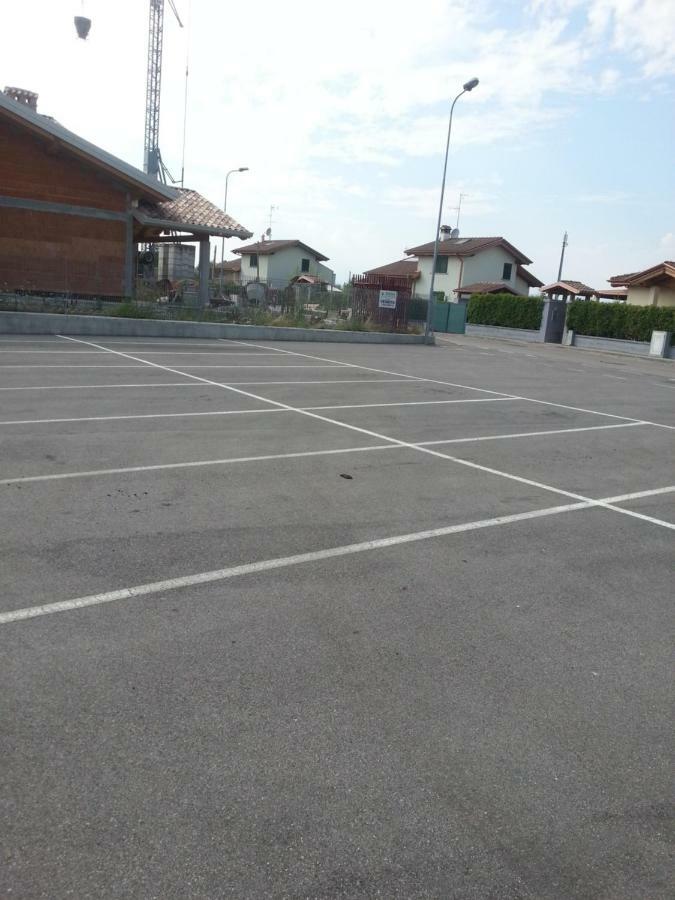 Peschiera Appartamenti Vacanze بسكييرا ديل غاردا المظهر الخارجي الصورة